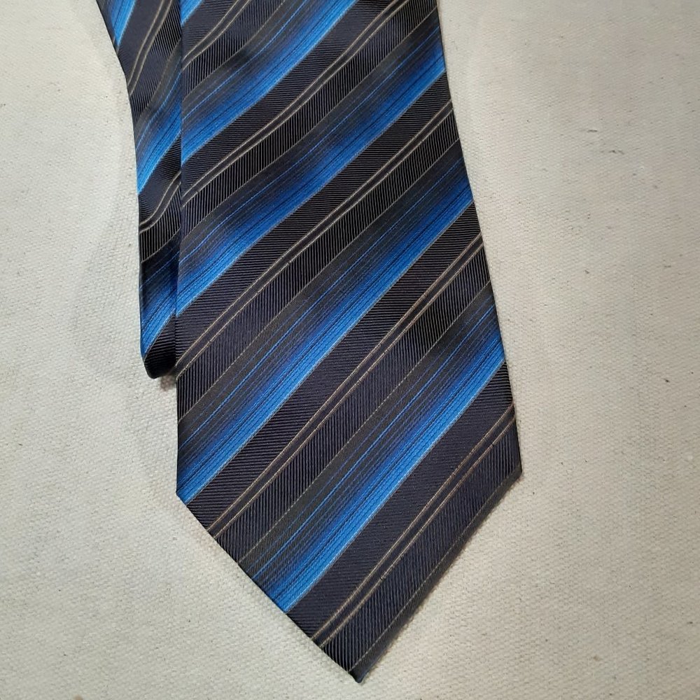 Roberto Villini Hand Made Tie  #130